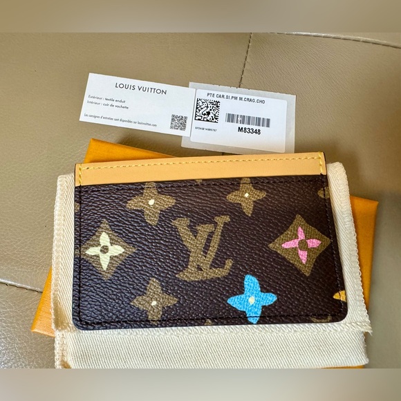 Sold ❌Louis Vuitton Monogram Craggy card holder - Picture 2 of 6